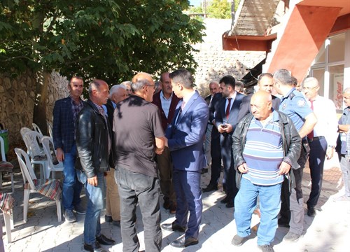 Kaymakamımız Sn. Şeref GÜLYER Ayvalı Mahallesini Ziyaret Ederek Vatandaşlarımızla Bir Araya Geldi