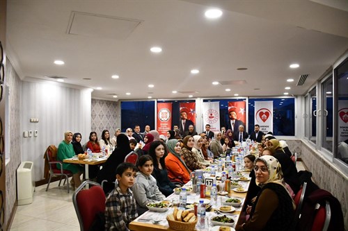 DARENDE KAYMAKAMLIĞI AİLE DESTEK MERKEZİ KURSİYERLERİMİZ İLE İFTAR PROGRAMI